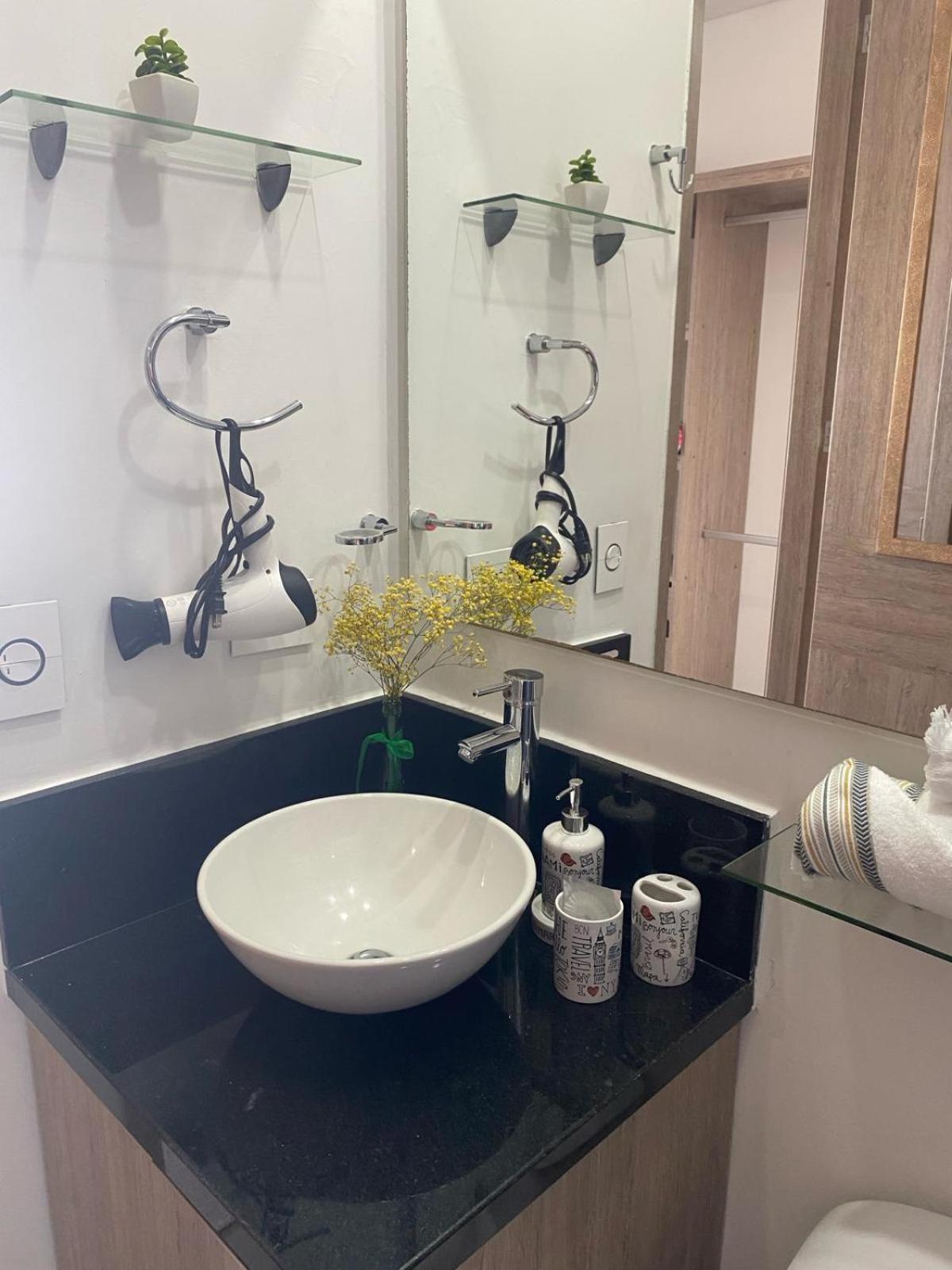 Lujoso Apartamento En Bocagrande Cartagena Luaran gambar